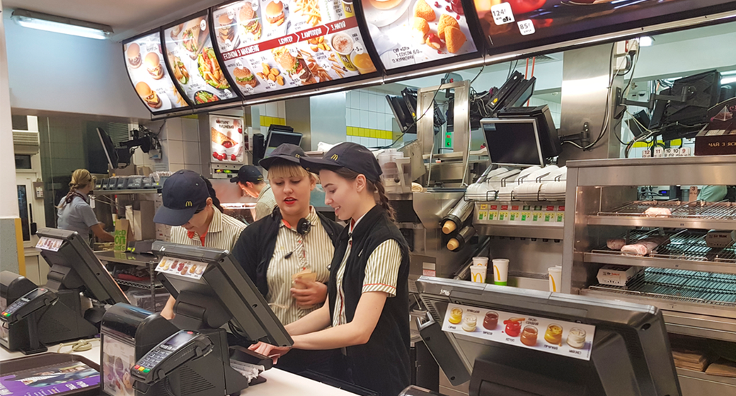 Why California’s Fast Food Wage Increase Benefits Restaurant Owners